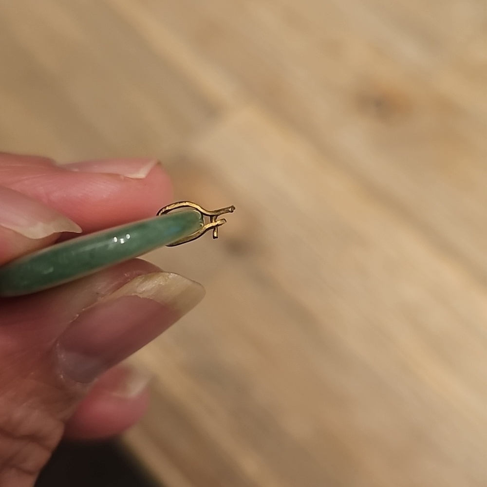 Vintage Jade Pendant - Picture 6 of 7